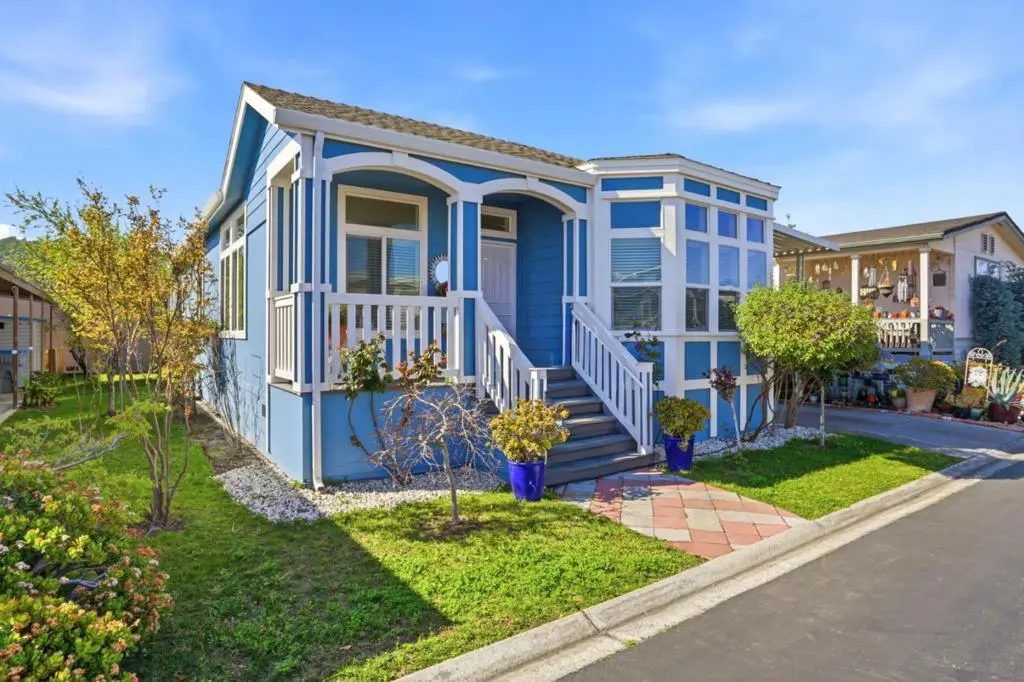 Manufactured In Park for sale at 829 Villa Teresa Way 829, San Jose, CA featuring 3 beds and 2 baths