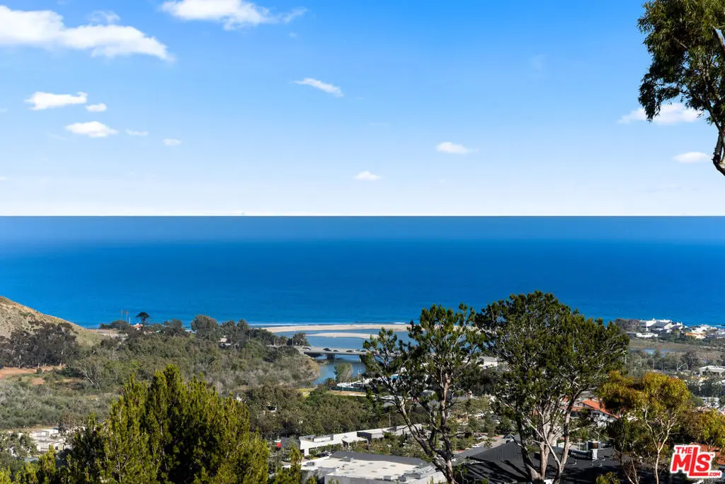Residential Lease for rent at 23812 Malibu Crest Drive, Malibu, Los Angeles County, CA featuring 4 beds and 4 baths