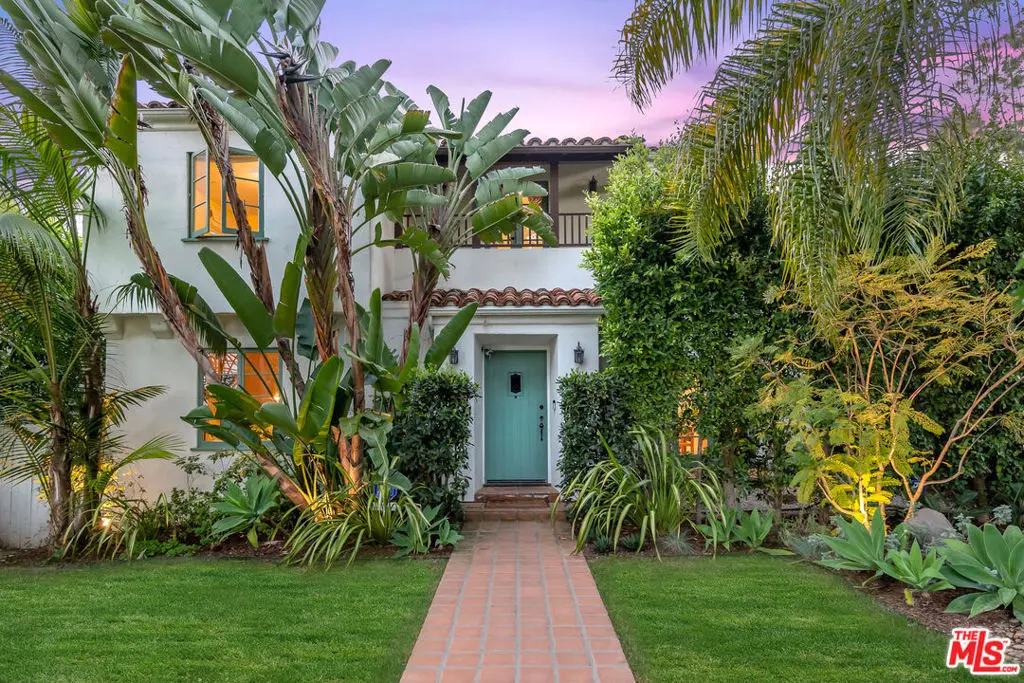 Residential Lease for rent at 408 17TH Street, Santa Monica, Los Angeles County, CA featuring 6 beds and 6 baths