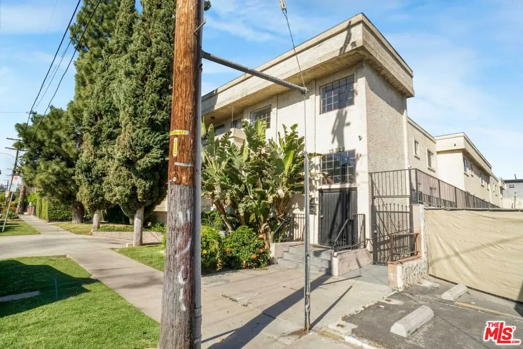 15329 Vose Street, Van Nuys, CA — listing photo 1