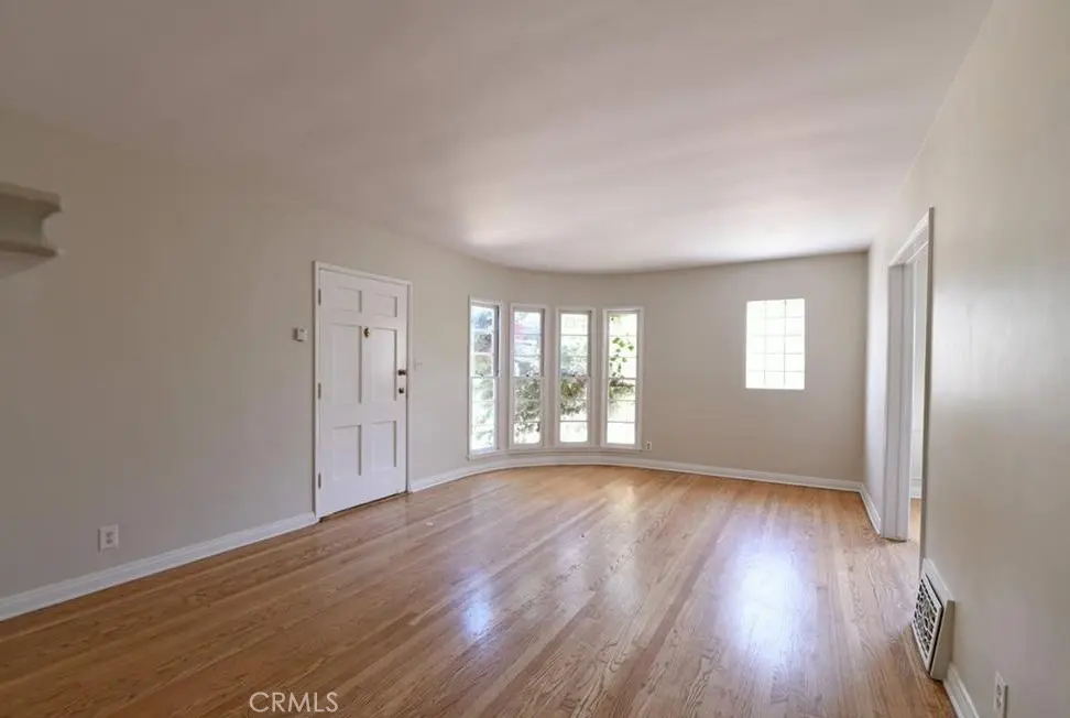 Residential Lease for rent at 11061 ohio Avenue, Los Angeles, Los Angeles County, CA featuring 2 beds and 2 baths