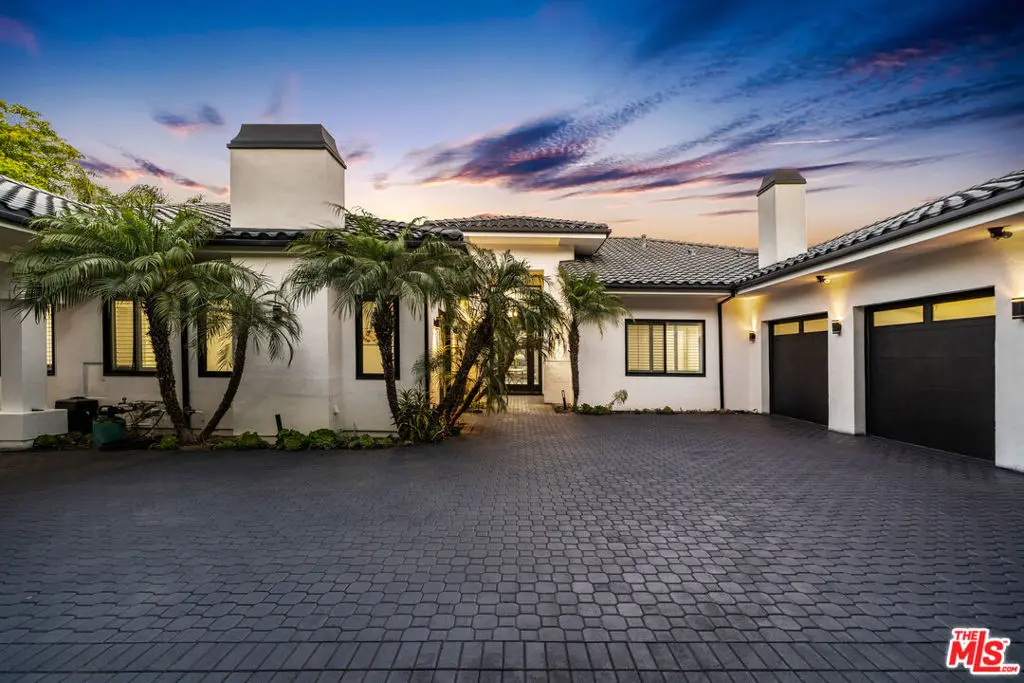 19034 Ashurst Lane, Tarzana, CA — listing photo 1