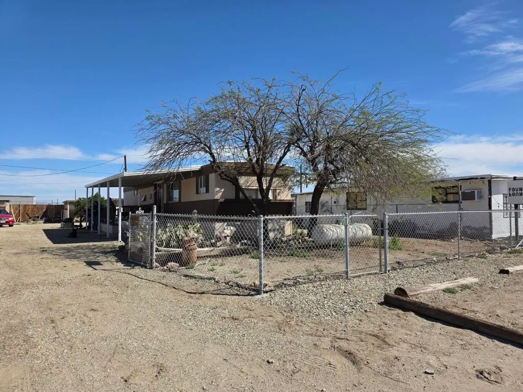 9554 Avenue E, Bombay Beach, CA — listing photo 1