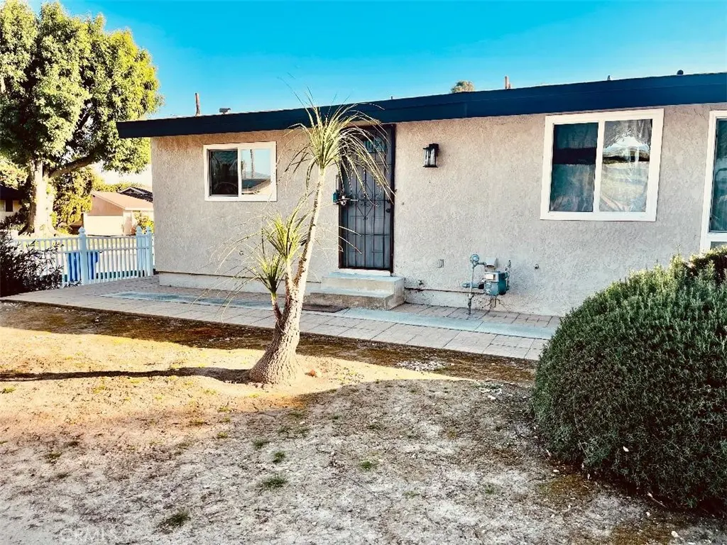 17402 Mayall, Northridge, CA — listing photo 1