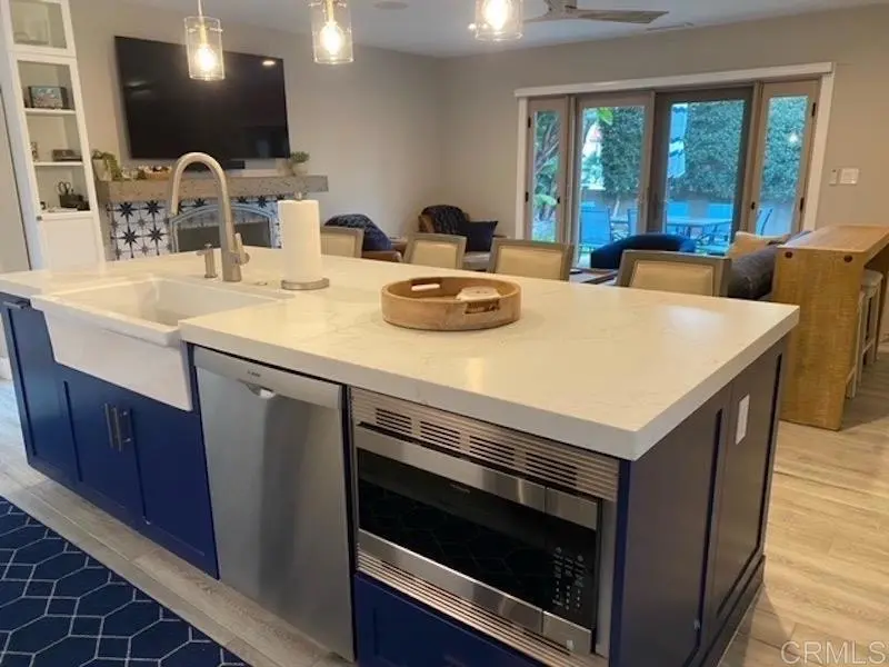 Residential Lease for rent at 250 Avenida Monterey, San Clemente, Orange County, CA featuring 2 beds and 2 baths