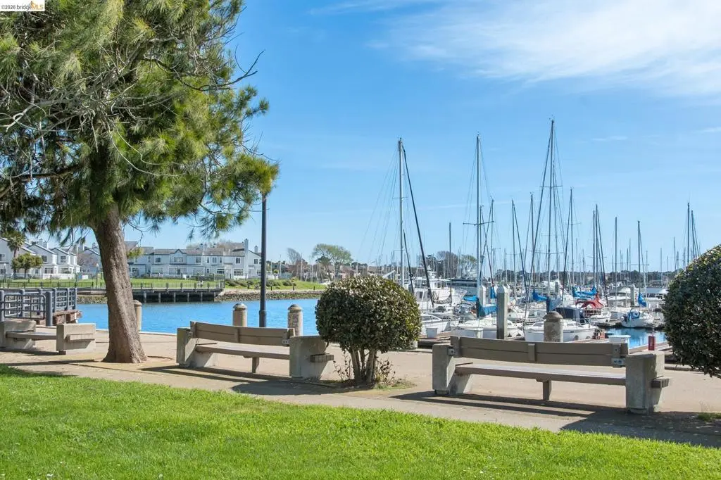 Condominium for sale at 1203 Melville Sq 216, Richmond, CA featuring 1 bed and 1 bath
