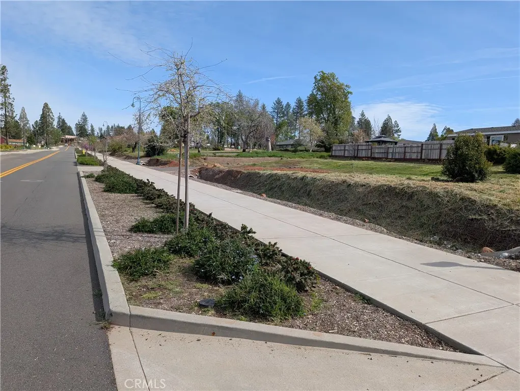 5800 Almond, Paradise, CA — listing photo 1