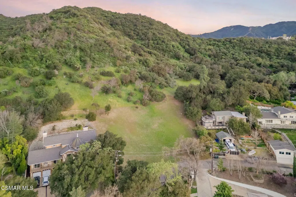 42 Upper Lake Road, Lake Sherwood, CA — listing photo 1