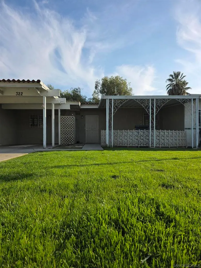 Condominium for sale at 322 E 7th Street, San Jacinto, CA featuring 2 beds and 1 bath