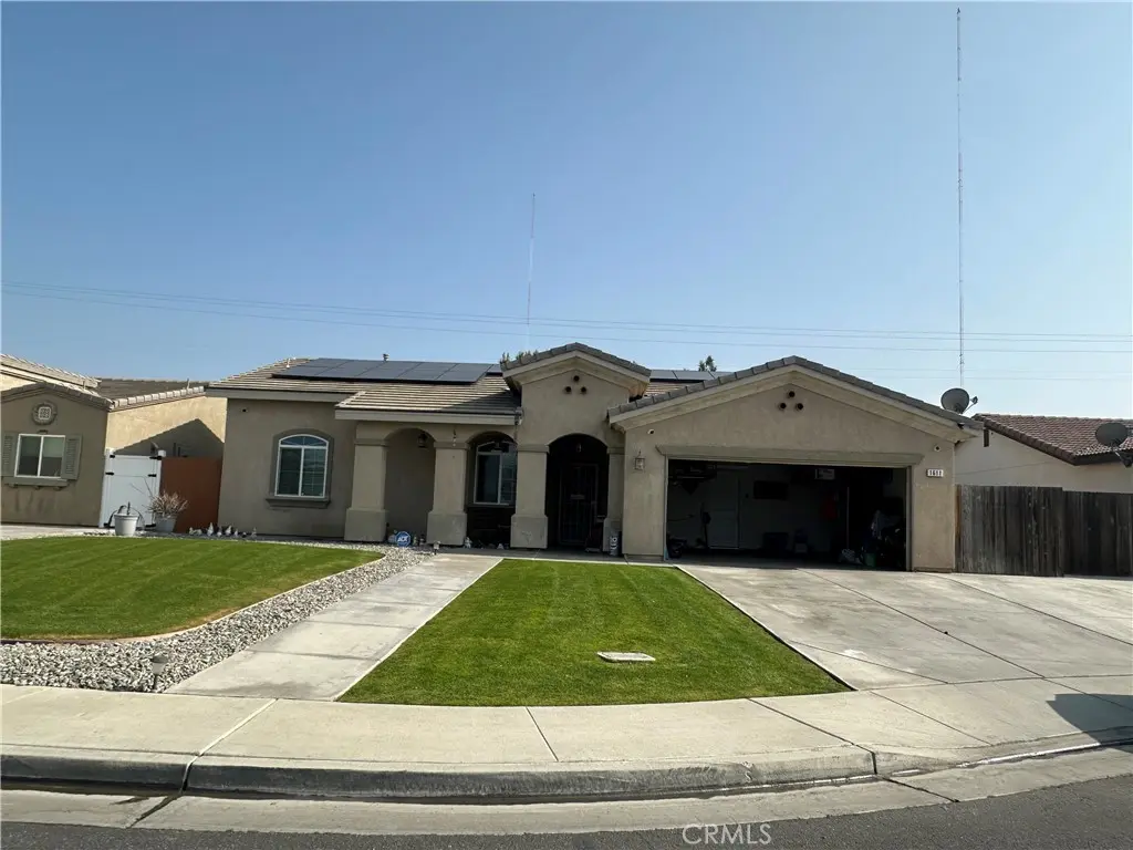 1611 Brea Street, Bakersfield, CA — listing photo 1