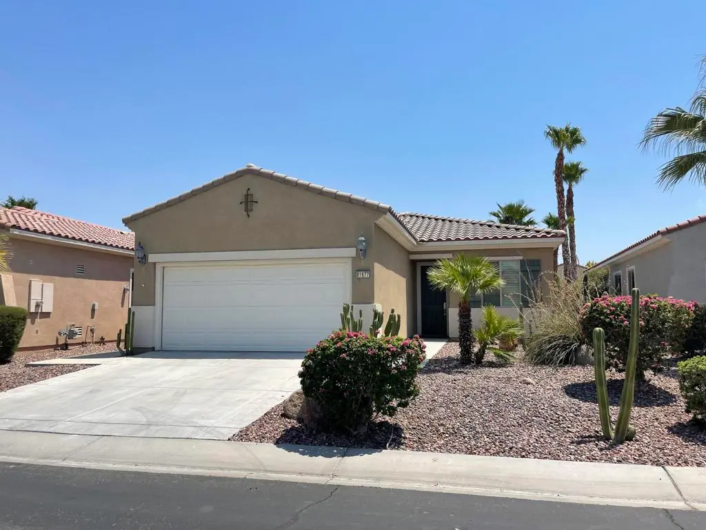 Residential Lease for rent at 81677 Avenida Parito, Indio, Riverside County, CA featuring 2 beds and 2 baths