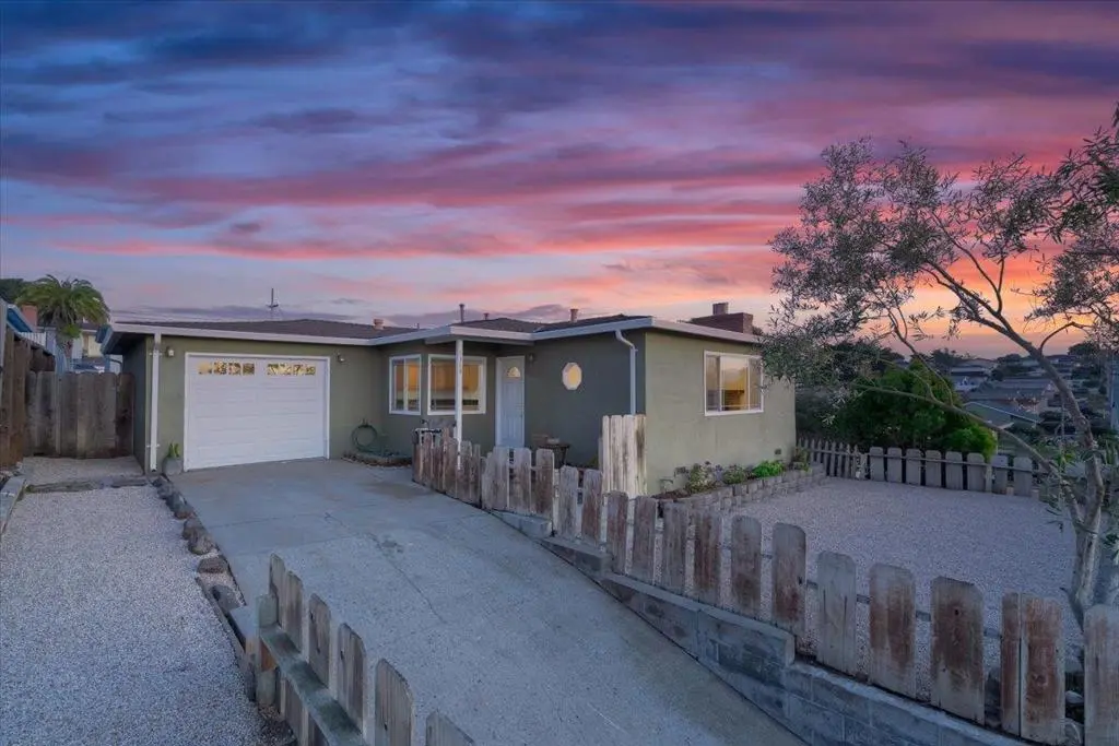 1610 Soto Street, Seaside, CA — listing photo 1