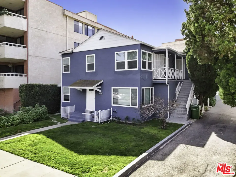 14526 Dickens Street, Sherman Oaks, CA — listing photo 1