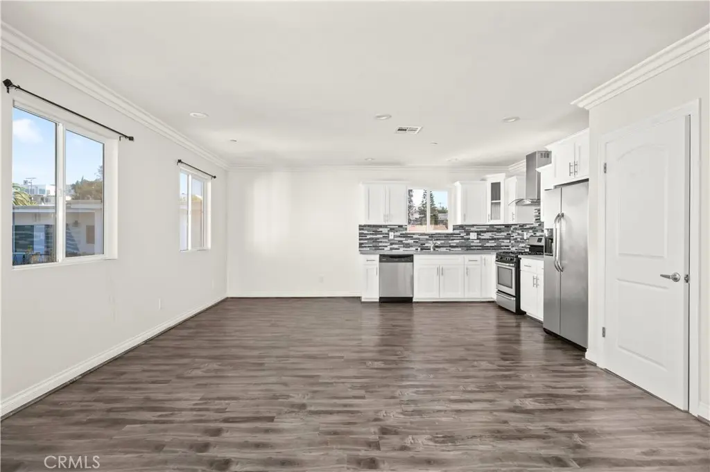 Residential Lease for rent at 4818 1/2 Saturn, Los Angeles, Los Angeles County, CA featuring 4 beds and 2 baths