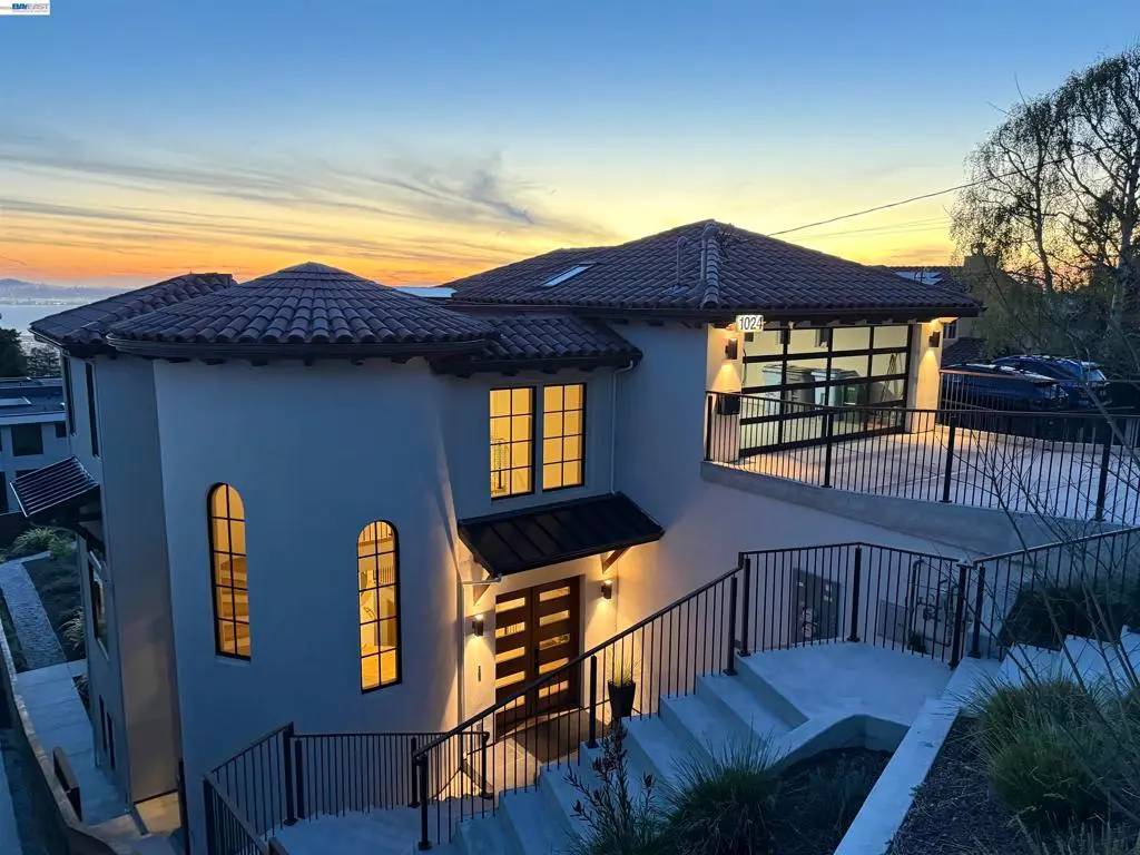 Single Family Residence for sale at 1024 Grizzly Peak Blvd, Berkeley, CA featuring 5 beds and 5 baths