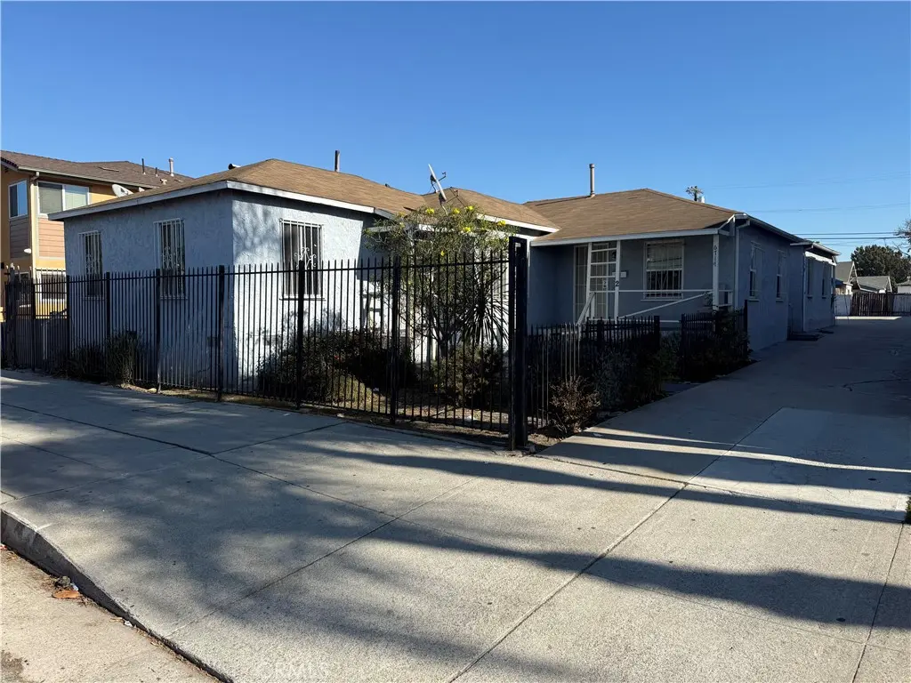 6714 West Boulevard 1, Crenshaw, CA — listing photo 1