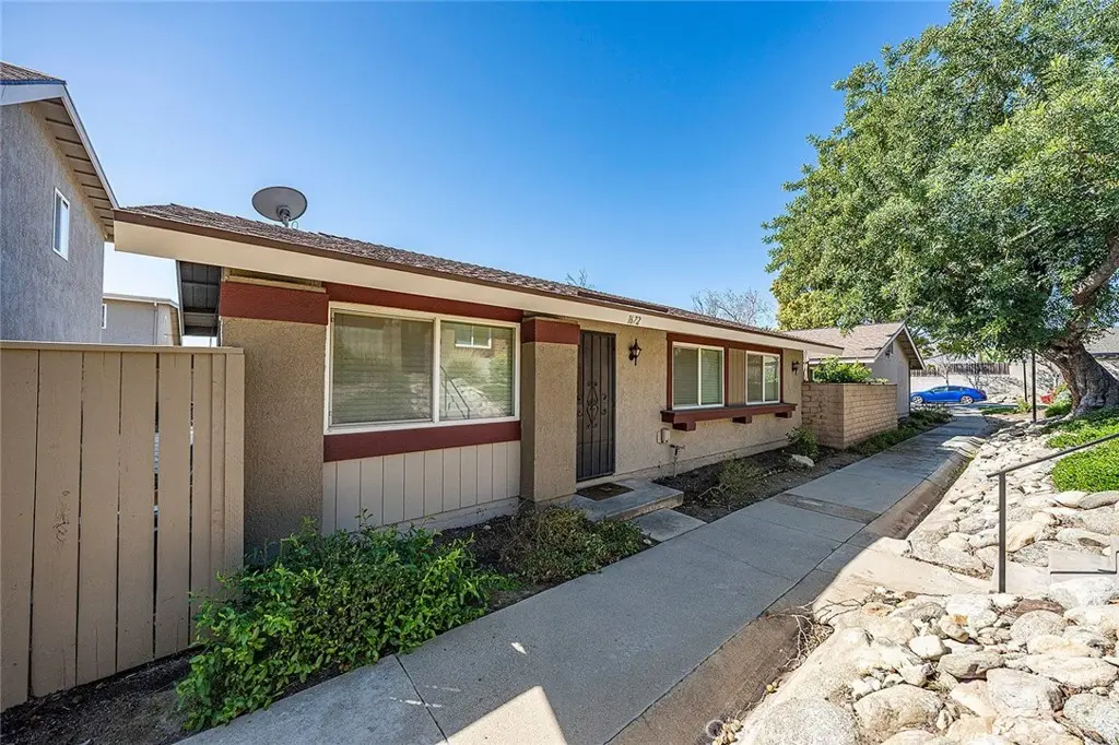 1672 Carmel W, Upland, CA — listing photo 1