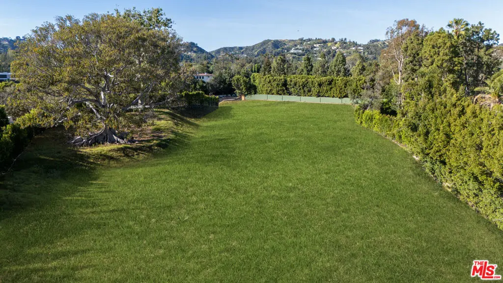 150 S Carolwood Drive, Los Angeles, CA — listing photo 1