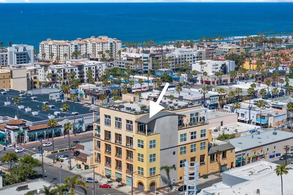 550 Seagaze Drive 29, Oceanside, CA — listing photo 1