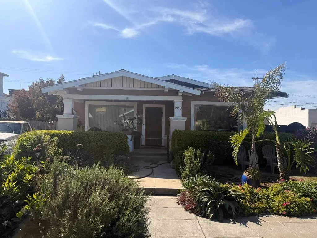 220 Pajaro Street, Salinas, CA — listing photo 1