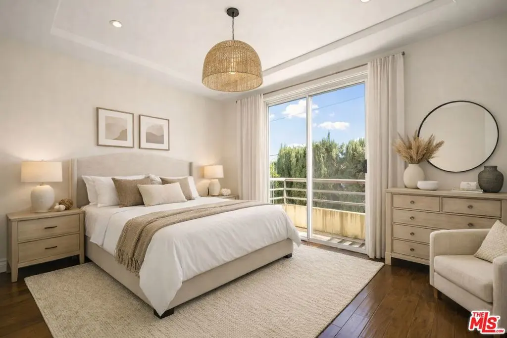 4128 Whitsett Avenue 107, Studio City, CA — listing photo 1