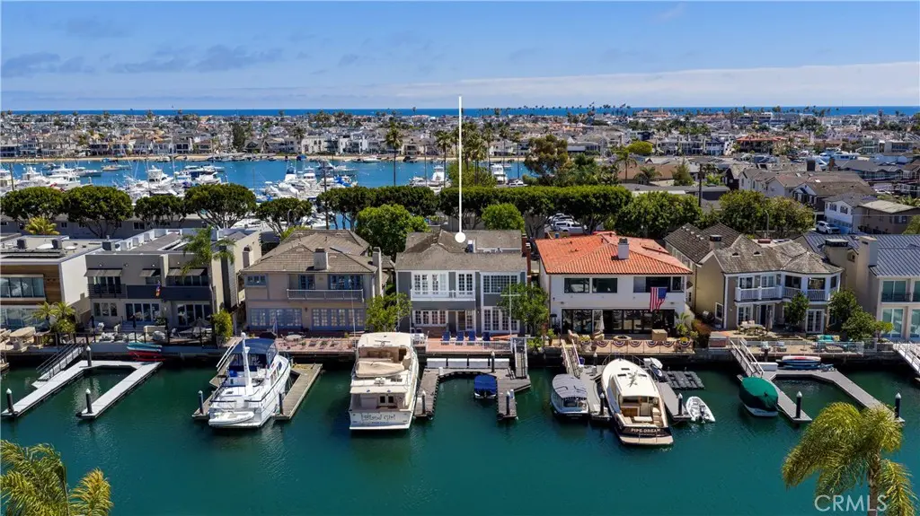 Residential Lease for rent at 736 Harbor Island Drive, Newport Beach, Orange County, CA featuring 5 beds and 4 baths