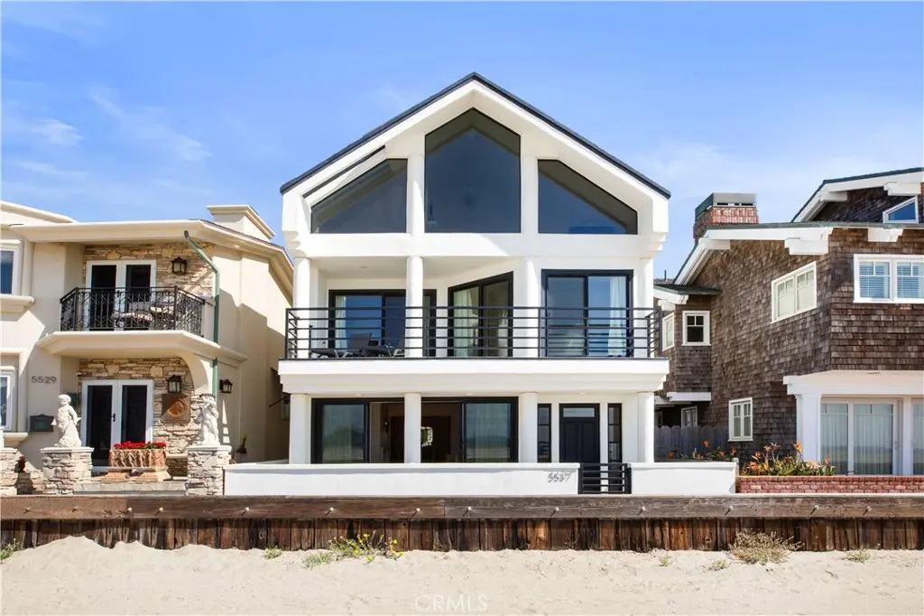Single Family Residence for sale at 5537 E Seaside Walk, Long Beach, CA featuring 3 beds and 3 baths