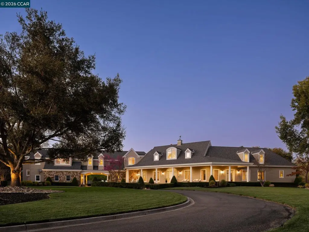Single Family Residence for sale at 5401 Penny Ln, Danville, CA featuring 5 beds and 6 baths