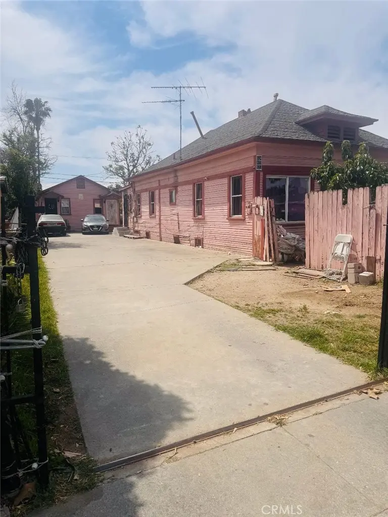 Triplex for sale at 920 E 48th Street, Los Angeles, CA