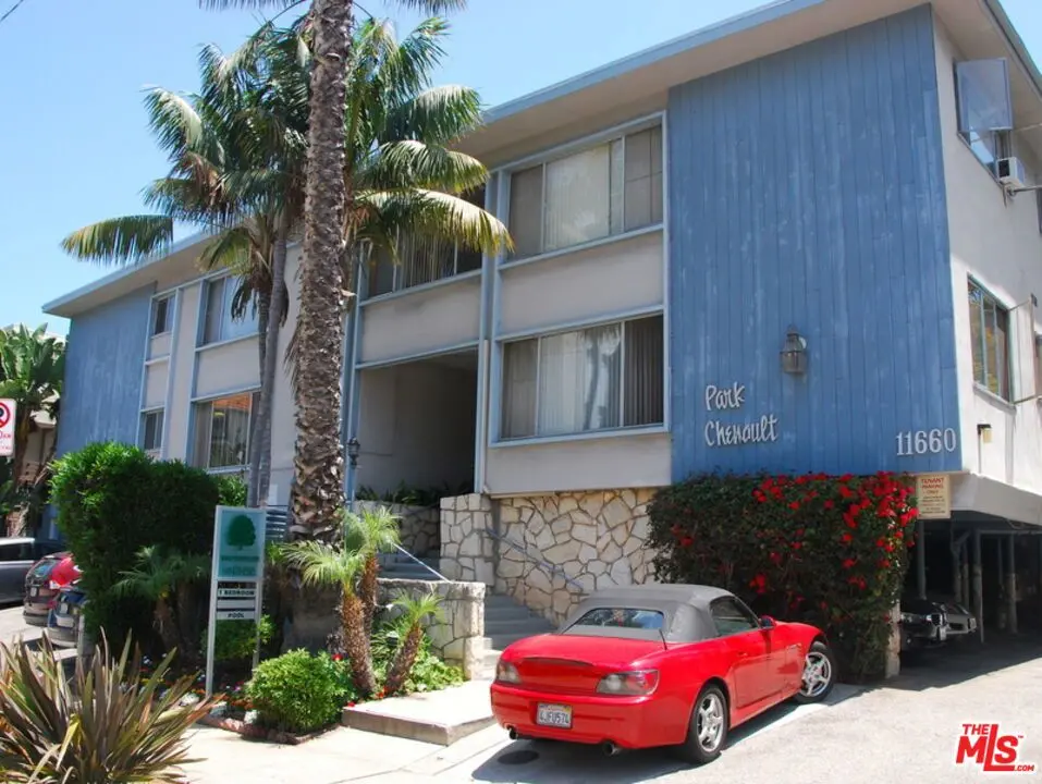Residential Lease for rent at 11660 Chenault Street 103, Los Angeles, Los Angeles County, CA featuring 1 bed and 1 bath