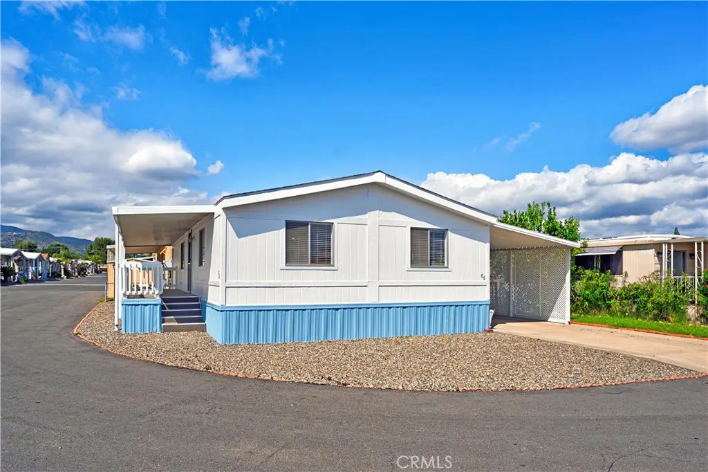 Manufactured In Park for sale at 31750 Machado 86, Lake Elsinore, CA featuring 2 beds and 2 baths