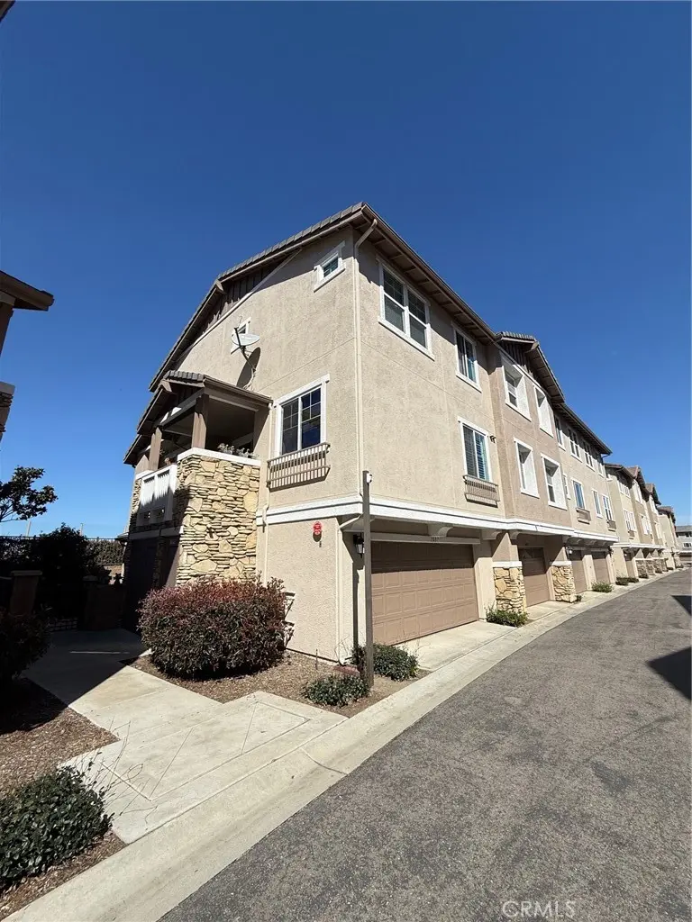 Townhouse for sale at 3037 Cole Grade, Santee, CA featuring 3 beds and 3 baths