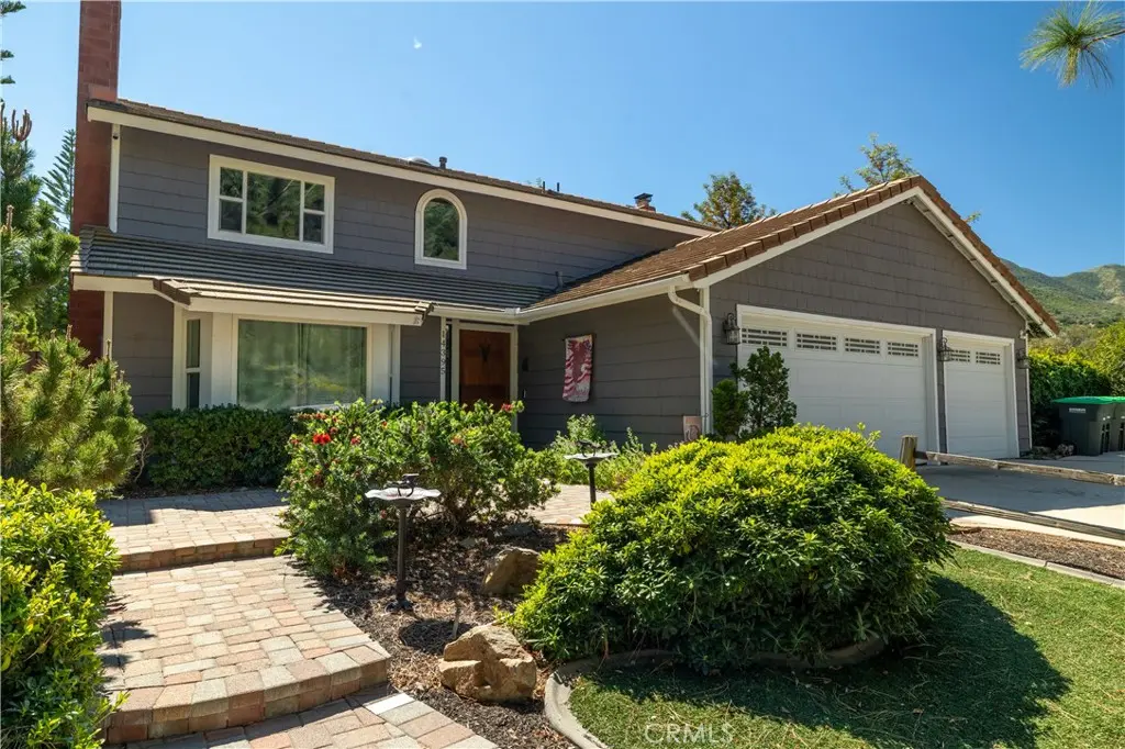 Single Family Residence for sale at 14395 Amorose, Lake Elsinore, CA featuring 4 beds and 3 baths