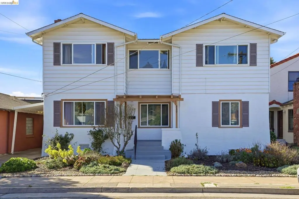 Duplex for sale at 840 Key Route blvd, Albany, CA
