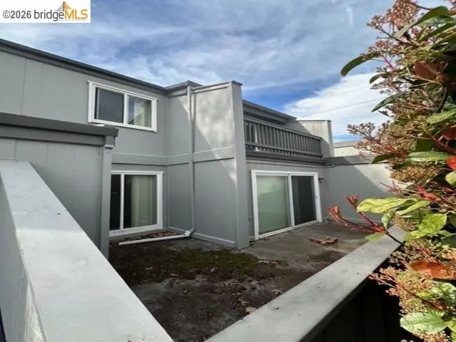 1175 Kenwal Rd B, Concord, CA — listing photo 1