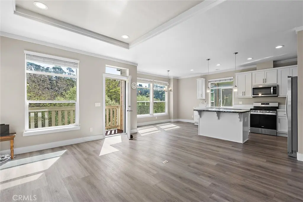1460 Main 112, Cambria, CA — listing photo 1