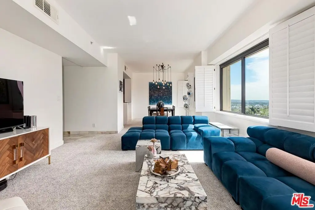 Condominium for rent at 10520 Wilshire Boulevard 1207, Los Angeles, CA featuring 3 beds and 3 baths