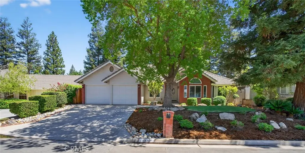 10130 N Heather Drive, Fresno, CA — listing photo 1