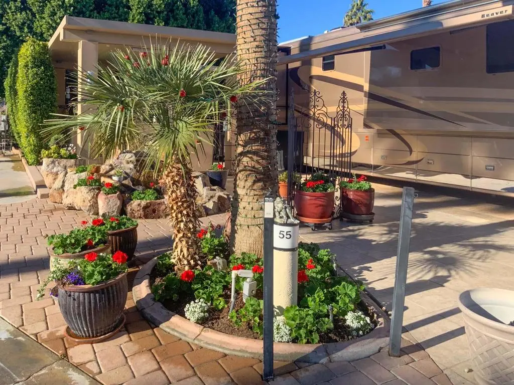 Mobile Home for sale at 80394 Ave 48 55, Indio, CA