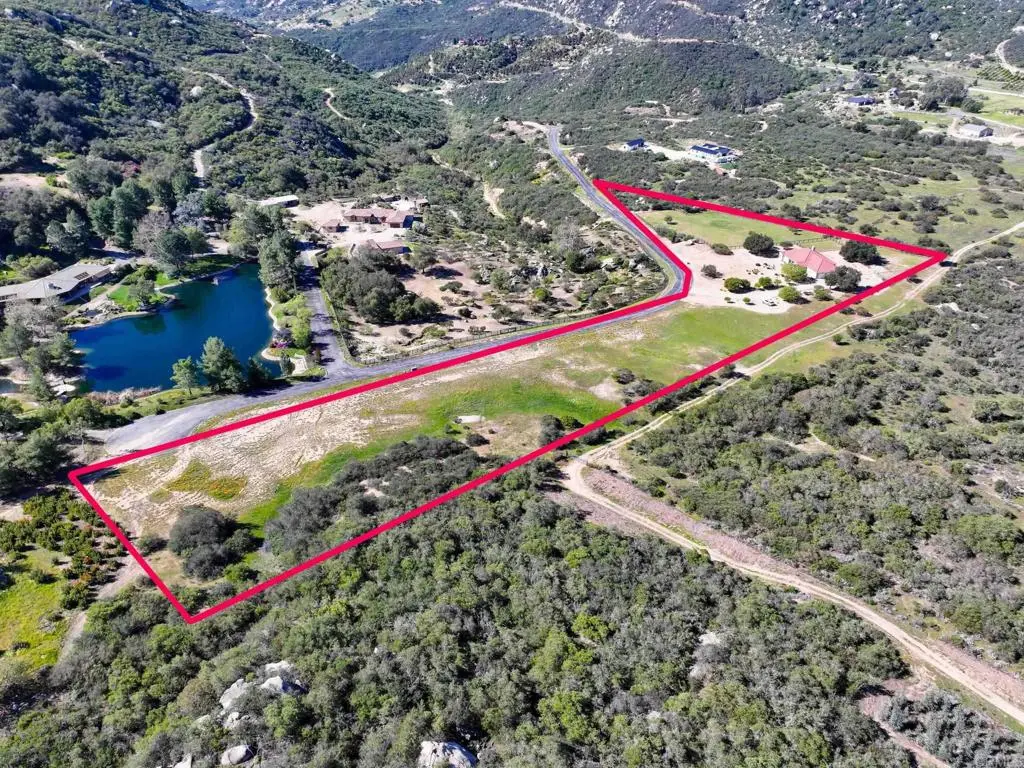 10204 Mount Olympus Valley Rd Road, Fallbrook, CA — listing photo 1