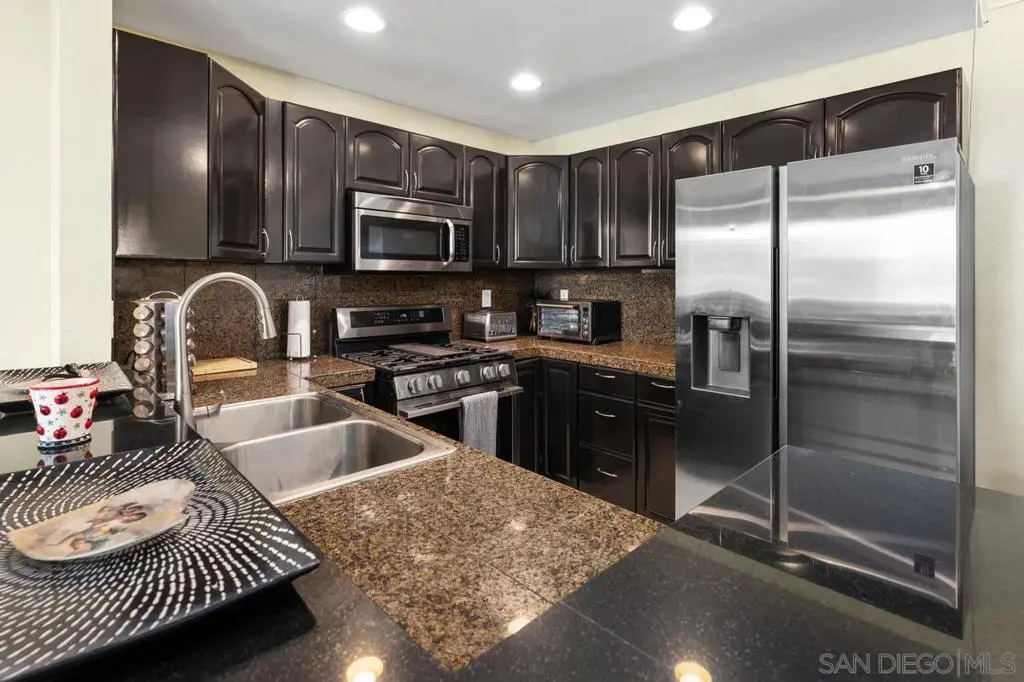 Condominium for sale at 4049 Carmel View Rd 75, San Diego, CA featuring 1 bed and 1 bath
