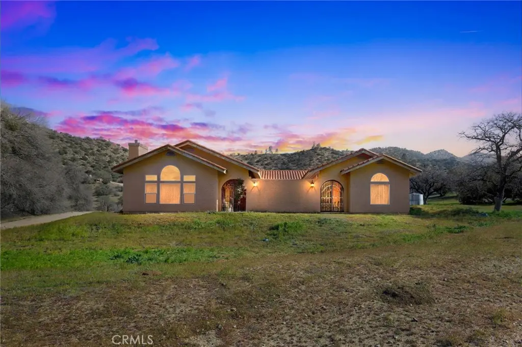 11701 Back Canyon Road, Caliente, CA — listing photo 1