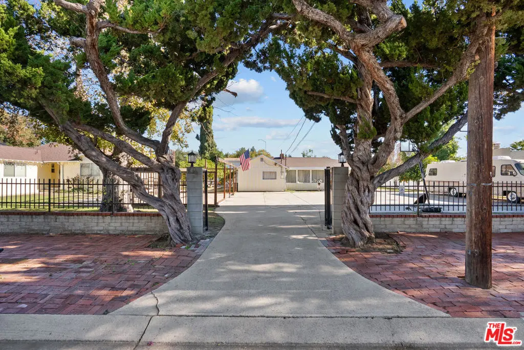 5708 Gentry Avenue, Valley Village, CA — listing photo 1
