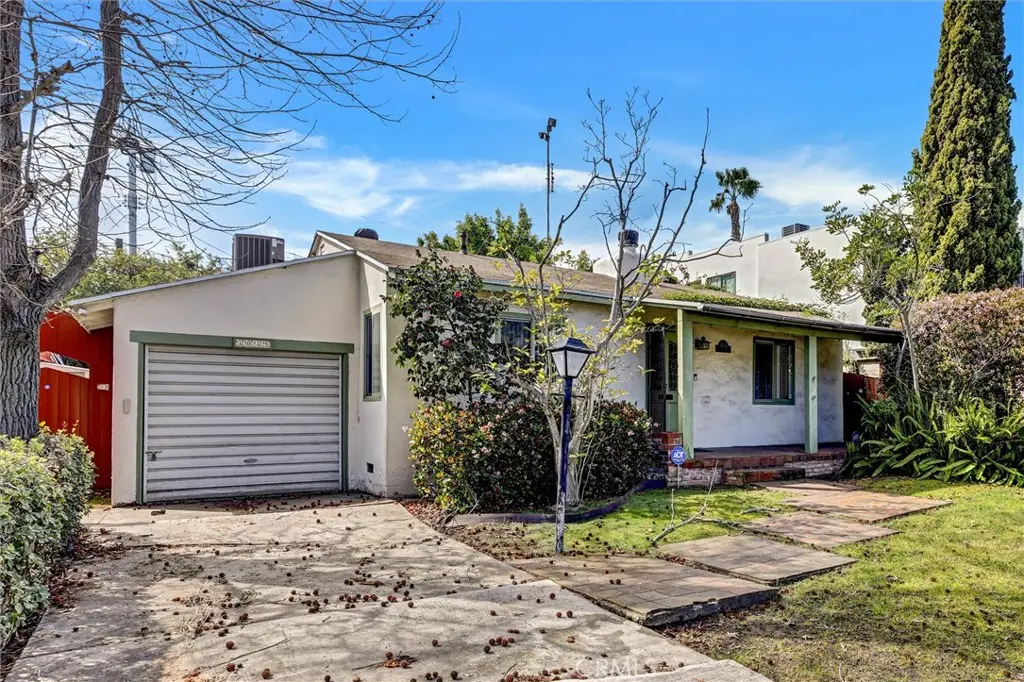 Single Family Residence for sale at 3035 Malcolm, Los Angeles, CA featuring 3 beds and 2 baths