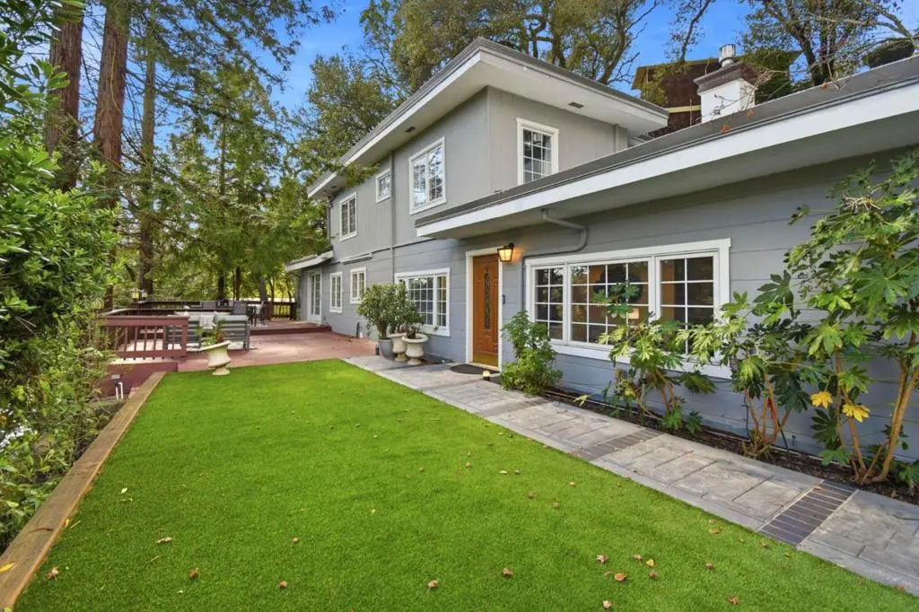 Single Family Residence for sale at 285 Camino Pablo, Orinda, CA featuring 3 beds and 3 baths