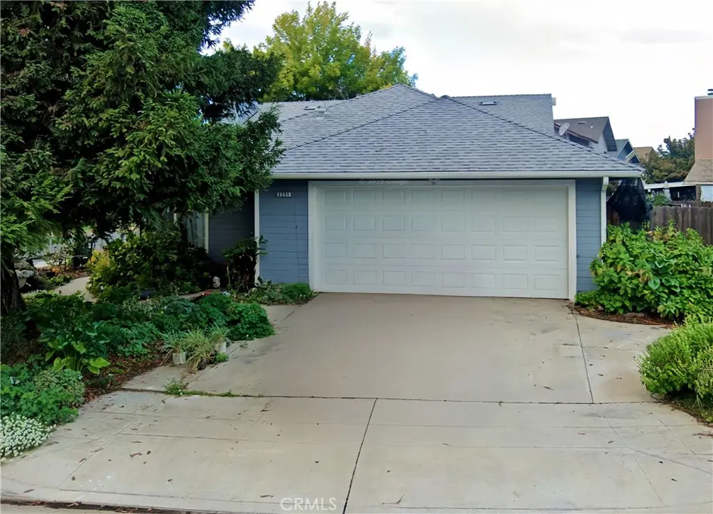 2231 N Carol, Fresno, CA — listing photo 1