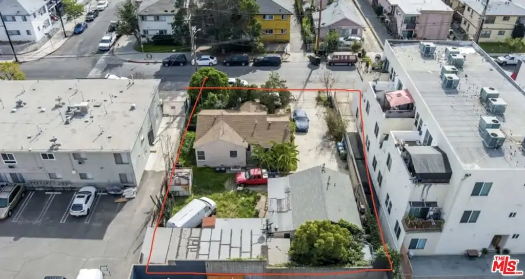 12009 Hart Street, North Hollywood, CA — listing photo 1