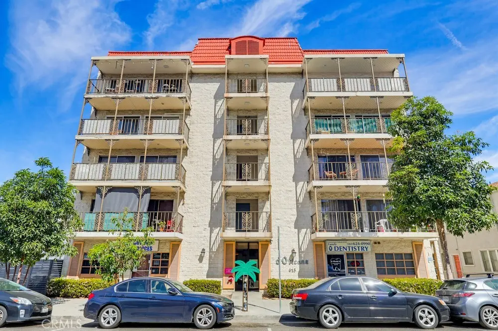 Condominium for sale at 615 Broadway 205, Long Beach, CA featuring 1 bed and 1 bath