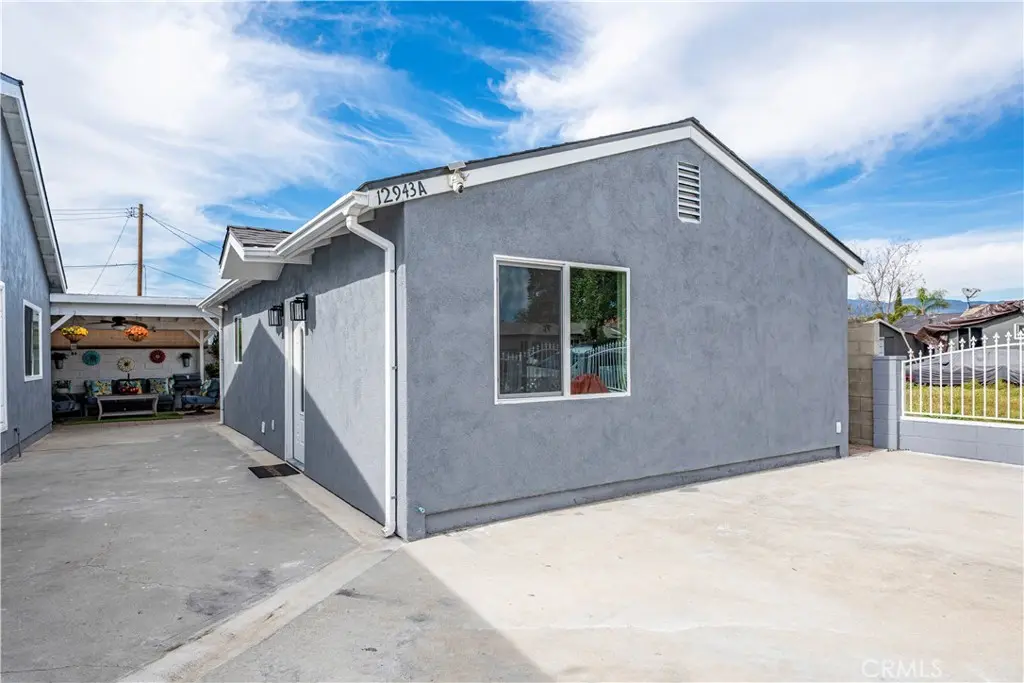 Residential Lease for rent at 12943 Bess Avenue, Baldwin Park, Los Angeles County, CA featuring 2 beds and 1 bath