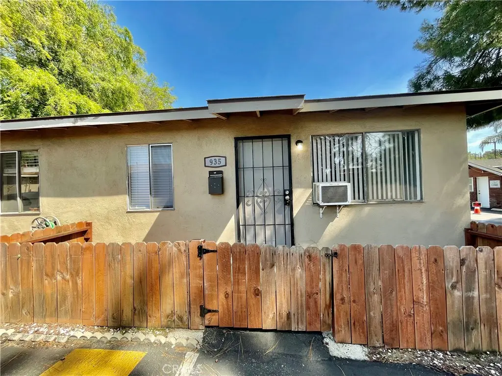Apartment for rent at 935 E Route 66, Glendora, CA featuring 1 bed and 1 bath